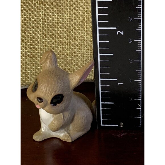 Bunny Rabbit miniature Porcelain figure Vintage M980 1.5 inch tall - Picture 6 of 10